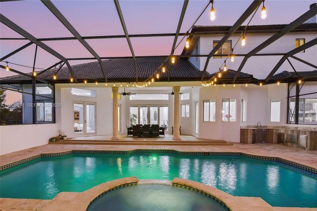 20401 SW 48th Pl, Southwest Ranches, FL 33332