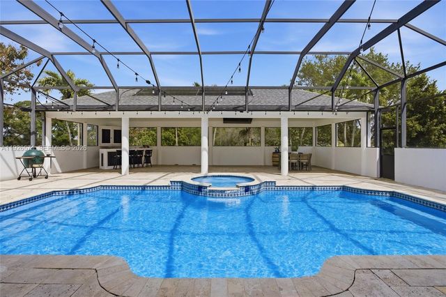 20401 SW 48th Pl, Southwest Ranches, FL 33332