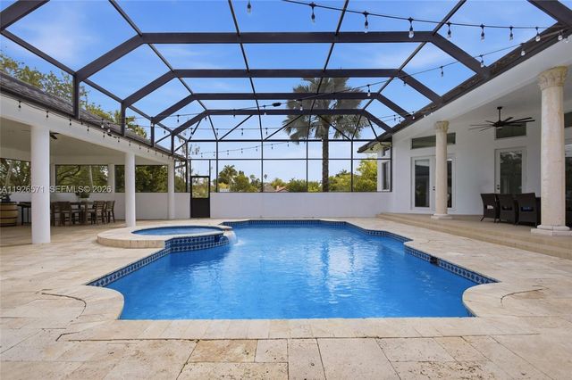 20401 SW 48th Pl, Southwest Ranches, FL 33332