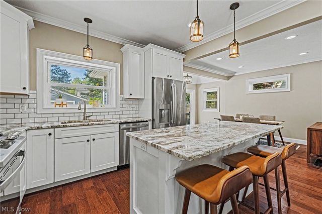 1596 Orchard Grove Avenue, Lakewood, OH 44107