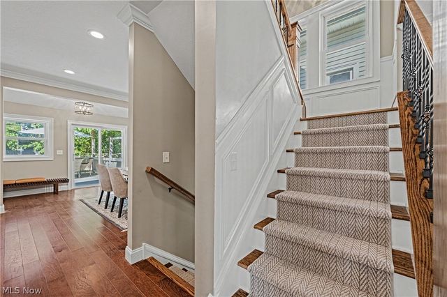 1596 Orchard Grove Avenue, Lakewood, OH 44107