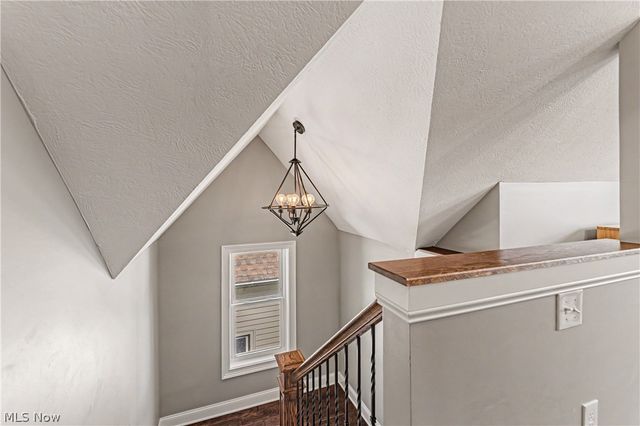 1596 Orchard Grove Avenue, Lakewood, OH 44107
