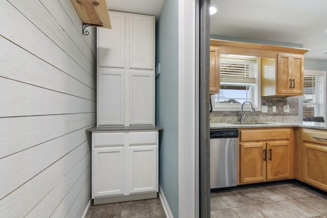 1753 Spring Haven Dr, Clarksville, TN 37042