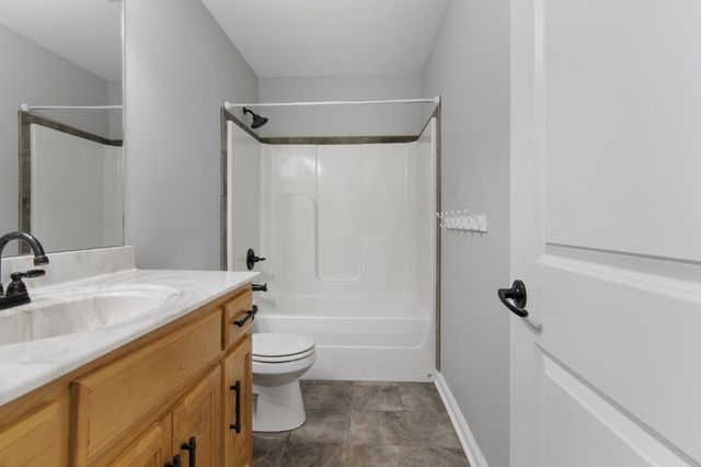 1753 Spring Haven Dr, Clarksville, TN 37042