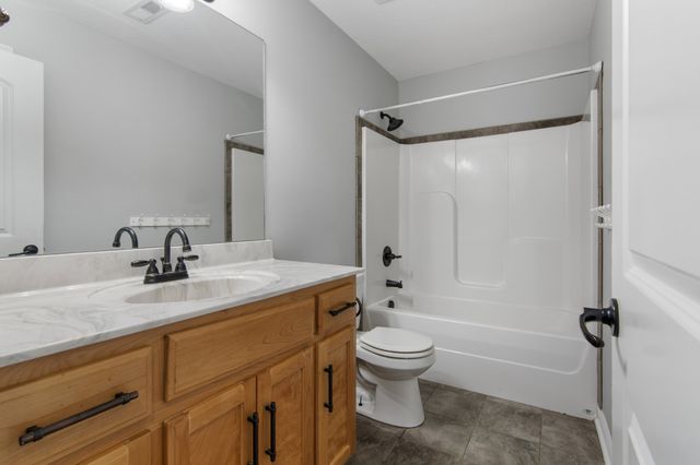 1753 Spring Haven Dr, Clarksville, TN 37042