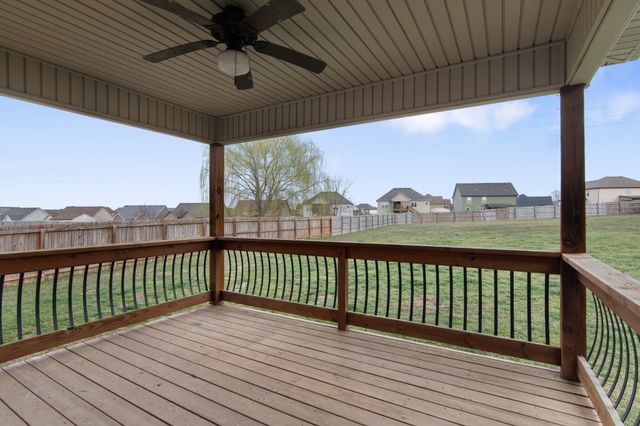 1753 Spring Haven Dr, Clarksville, TN 37042