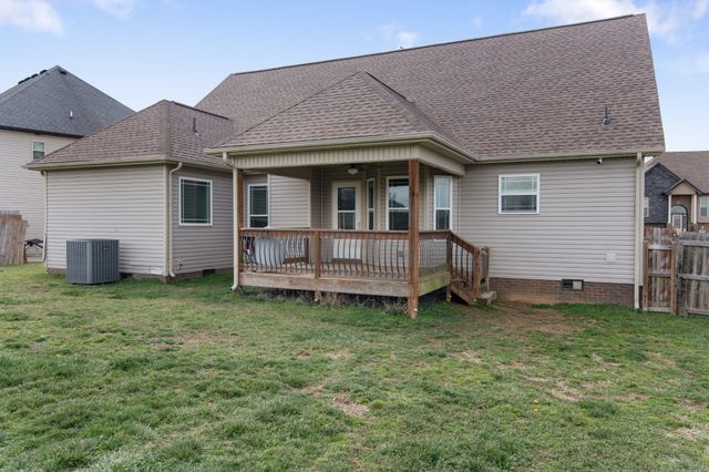 1753 Spring Haven Dr, Clarksville, TN 37042