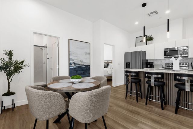 4220 N 32nd Street Unit 34, Phoenix, AZ 85018
