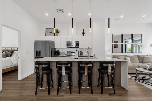 4220 N 32nd Street Unit 34, Phoenix, AZ 85018