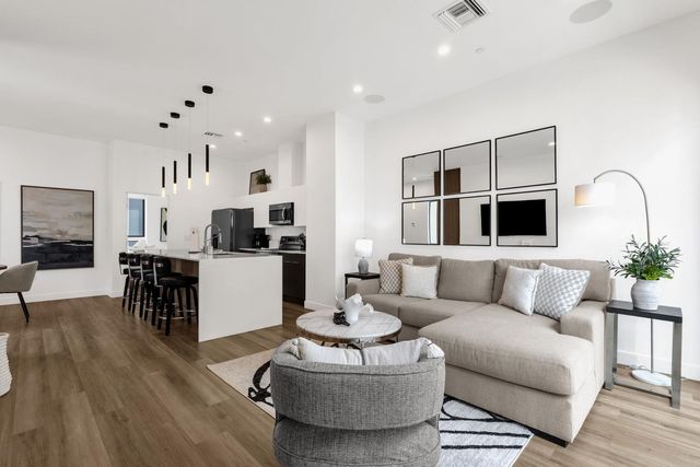 4220 N 32nd Street Unit 34, Phoenix, AZ 85018