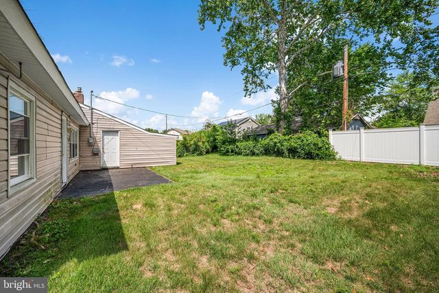 11 SEDGWICK LN, Willingboro, NJ 08046
