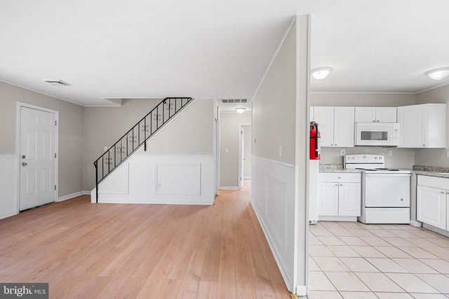 11 SEDGWICK LN, Willingboro, NJ 08046