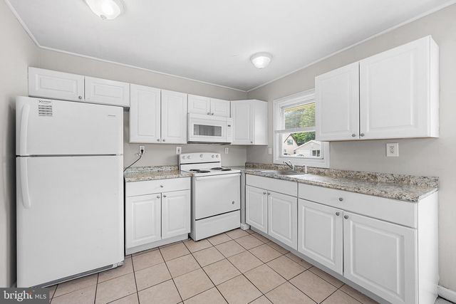 11 SEDGWICK LN, Willingboro, NJ 08046