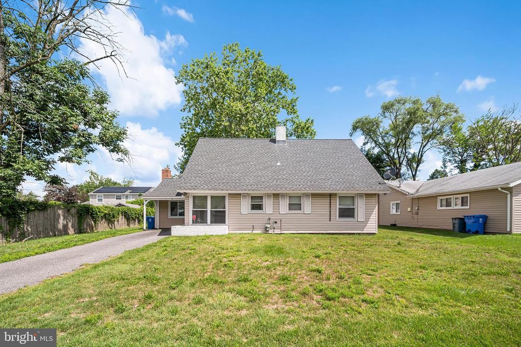11 SEDGWICK LN, Willingboro, NJ 08046