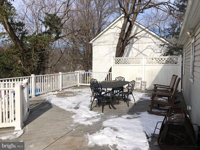 726 HILLTOWN PIKE, Line Lexington, PA 18932