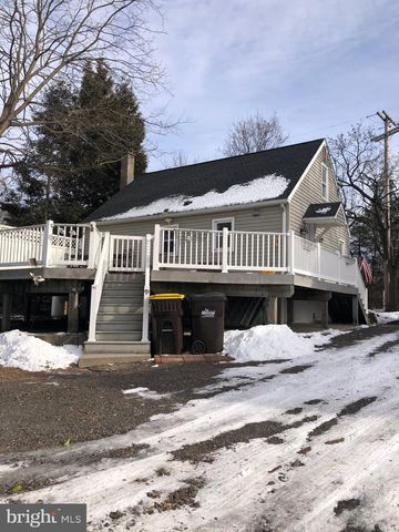 726 HILLTOWN PIKE, Line Lexington, PA 18932