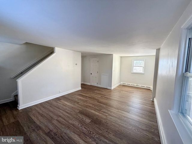 726 HILLTOWN PIKE, Line Lexington, PA 18932