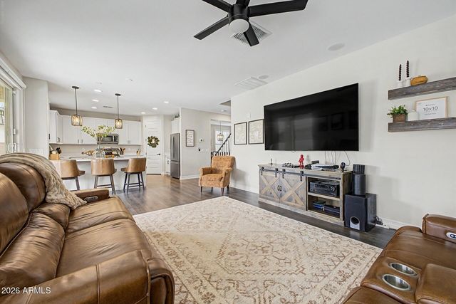 10422 E CORBIN Avenue, Mesa, AZ 85212
