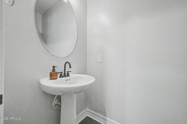 10422 E CORBIN Avenue, Mesa, AZ 85212