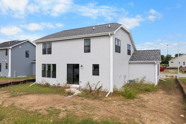 1499 Patton DRIVE, Hartford, WI 53027