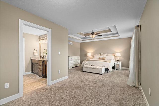 9300 SW Tsunami Court, Lee's Summit, MO 64064