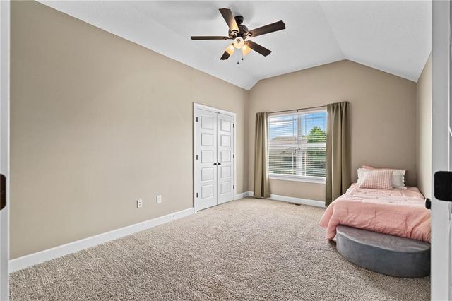 9300 SW Tsunami Court, Lee's Summit, MO 64064