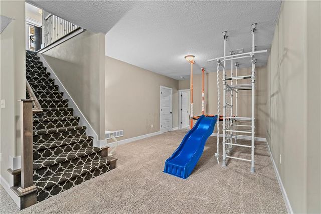 9300 SW Tsunami Court, Lee's Summit, MO 64064
