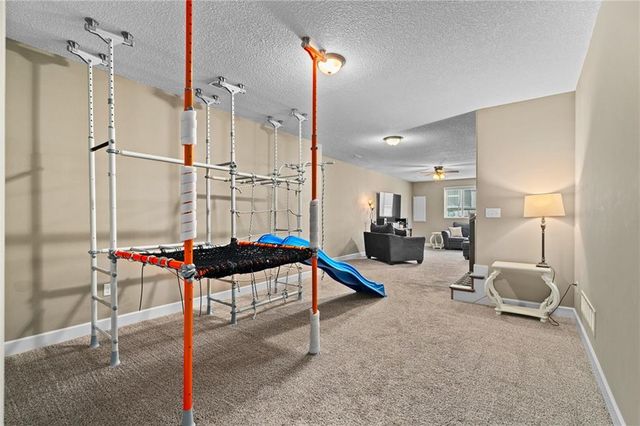 9300 SW Tsunami Court, Lee's Summit, MO 64064