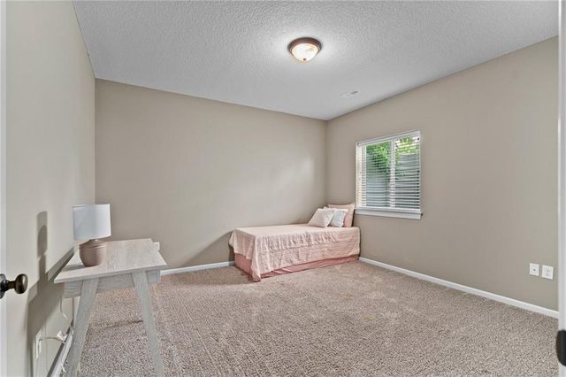 9300 SW Tsunami Court, Lee's Summit, MO 64064