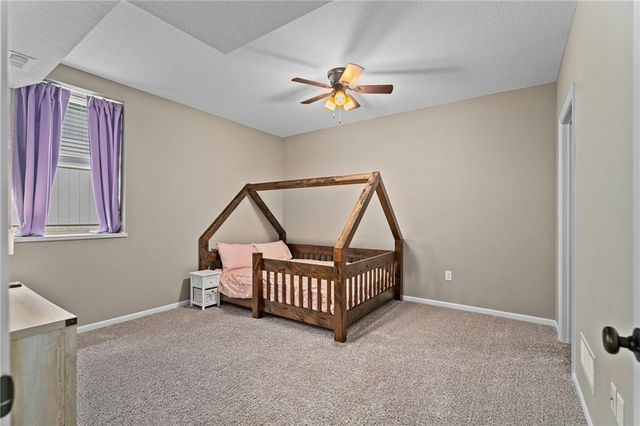 9300 SW Tsunami Court, Lee's Summit, MO 64064