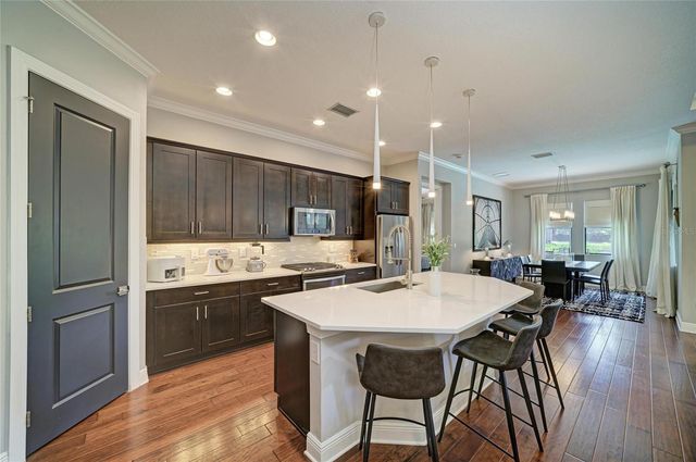 10121 MARBELLA DRIVE, Bradenton, FL 34211