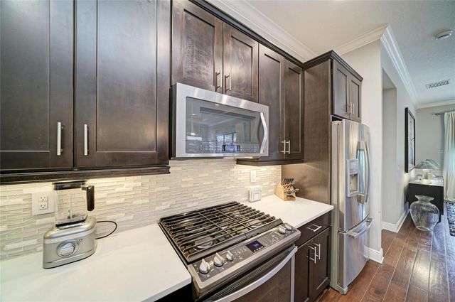 10121 MARBELLA DRIVE, Bradenton, FL 34211
