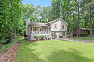 5627 Pinedale Circle, Sugar Hill, GA 30518