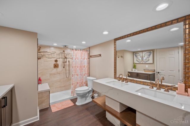 6588 Rosewood Lane, Goshen Twp, OH 45122