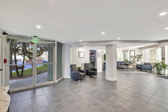 1900 S Ocean Drive 1702, Fort Lauderdale, FL 33316