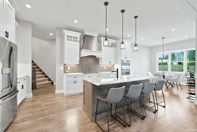 15183 Whisper Rock Boulevard, Fort Wayne, IN 46845