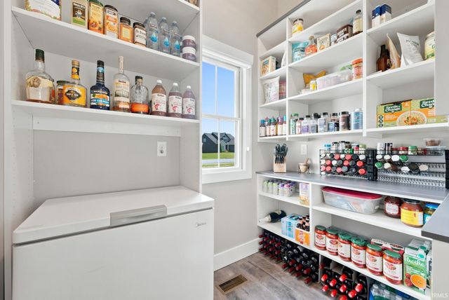 15183 Whisper Rock Boulevard, Fort Wayne, IN 46845
