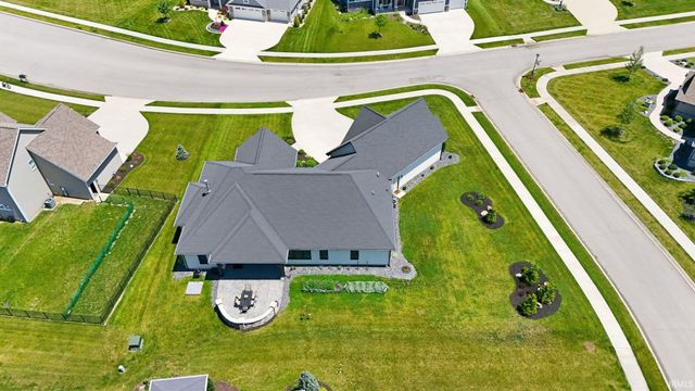 15183 Whisper Rock Boulevard, Fort Wayne, IN 46845