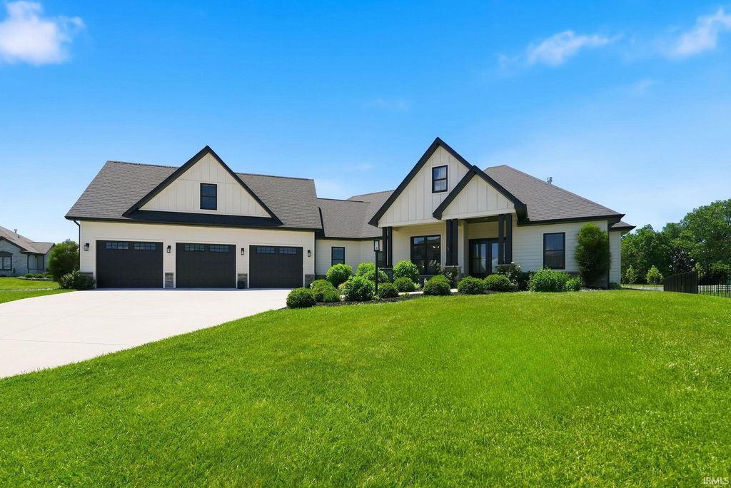 15183 Whisper Rock Boulevard, Fort Wayne, IN 46845