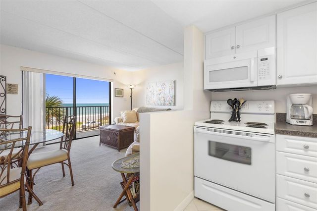 2700 OCEAN SHORE BOULEVARD 316, Ormond Beach, FL 32176