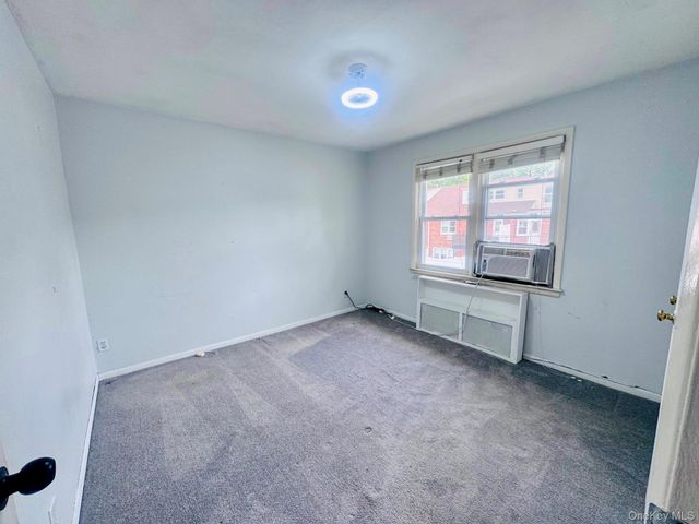 1600 Grand Avenue R3, Baldwin, NY 11510