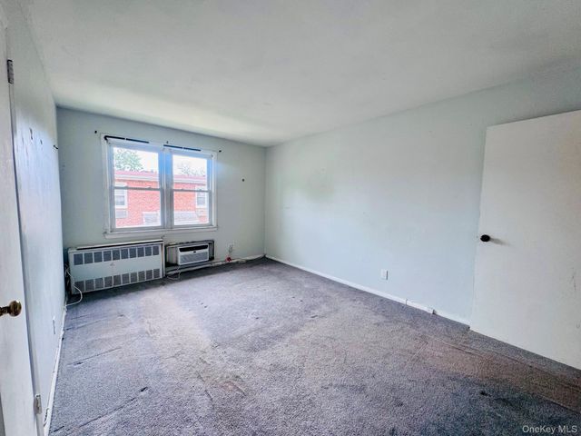 1600 Grand Avenue R3, Baldwin, NY 11510