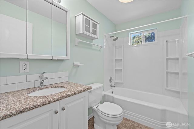 2340 S M Street, Tacoma, WA 98405