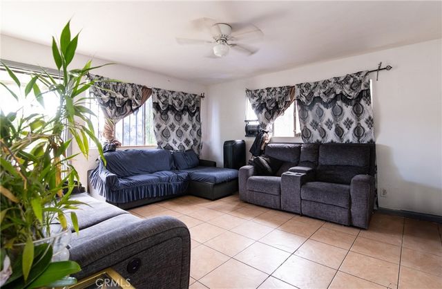6938 Purdy Avenue, Bell Gardens, CA 90201