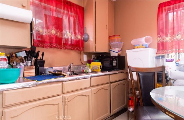 6938 Purdy Avenue, Bell Gardens, CA 90201