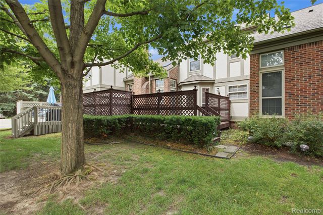 2239 Lone Wolf Lane, Canton Charter Township, MI 48188