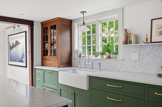 126 South Street, Hingham, MA 02043