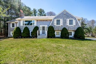 29 Carl Landi Circle, Waquoit, MA 02536