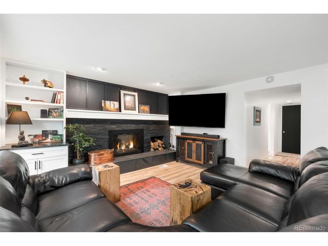 9965 Wagner Ln, Westminster, CO 80031