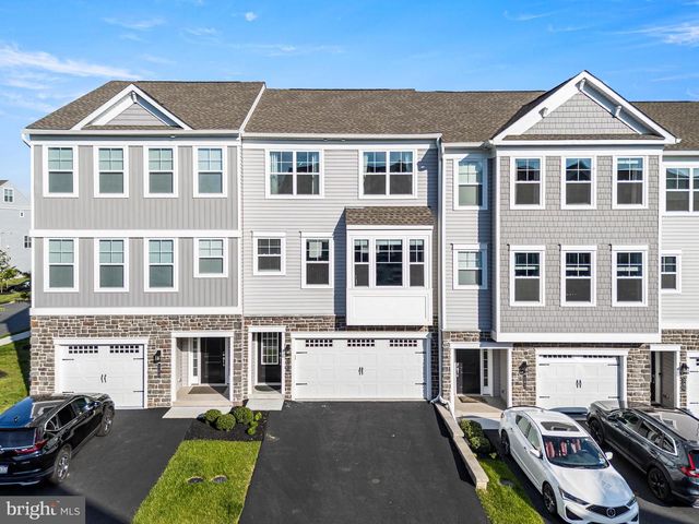161 EVERLEIGH DR, Royersford, PA 19468